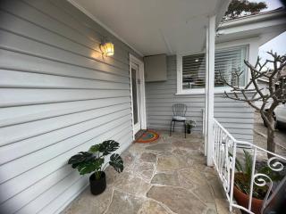 Charming House; Walk to Beach & Shops - Rosebud - 4