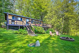 Lakefront Hideaway with Dock, Kayaks, Fire Pit! - - 0