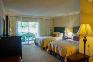 Best Western Plus Pepper Tree Inn - 4