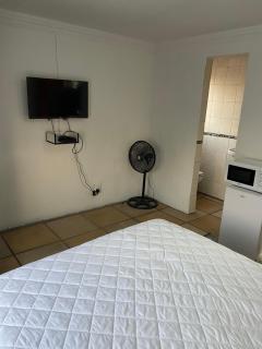 Soweto Towers Guest Accommodation - Soweto - 7