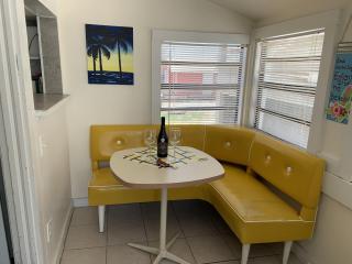 Las Palmas Cottage at Casas de la Playa - Central In the Heart of Downtown and Steps to the Beach! - Flagler Beach - 1