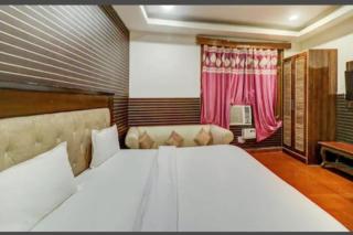 HOTEL Royal Plaza - 2