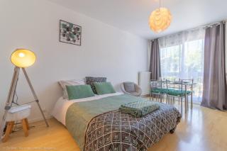 ZenBNB - L'émeraude - Beautiful Studio Apartment - Near Tram Station for Geneva - 9