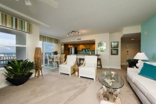 Unit 103 Opus - 3 Bedroom Ocean Front - 4