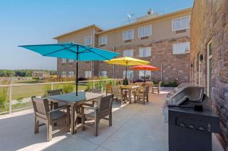 Best Western Plus Walkerton Hotel & Conference Centre - 3