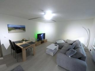 F-1107 Ferienwohnungen Schilfhalm FeWo 03 1 sep Schlafzimmer, Außennbereich - Garz-Rügen - 8