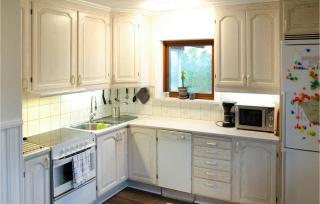 4 Bedroom Nice Home In Malungsfors - Malungsfors - 7