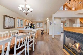 Aspen Lodge-5 Bedroom, 5 Full Baths with Hot Tub! - 3