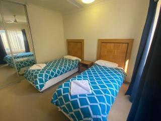 Unit 46 Seafront Estate - 1