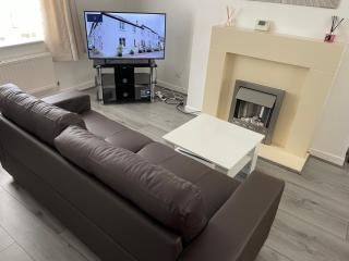 Spacious semi detached house - 7