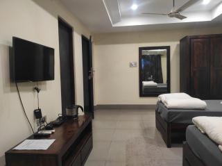 Mayur Gardens - - 1