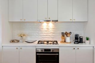 By the beach 2 beach side 3 bedroom 2 bathroom home - Alexandra Headland - 4