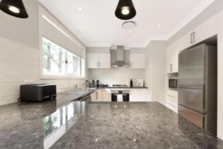 Elmview House in Leura - 8