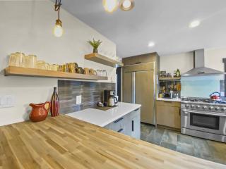 High Street Hideaway home - 3