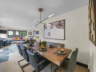 High Street Hideaway home - 2
