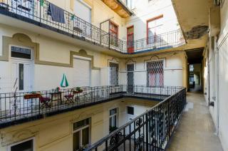 Quiet Cozy Apartment in Party Street e1 - Budapest - 8