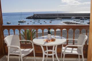 Apartamentos Tapahuga - Playa de Santiago - 0