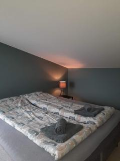 Modern 5 bedroom home, close to everything! - Kvaloysletta - 5