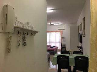 Azin Ramli Studio - Seri Kembangan - 0