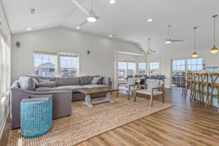 Aquadesiac - Virginia Beach - 1