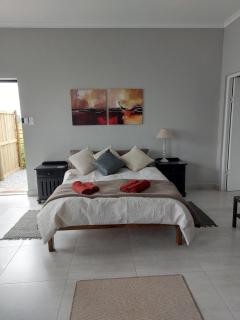 Silver Oaks Airbnb - Langebaan - 5