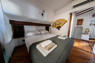 TINA’S APARTMENT - 4