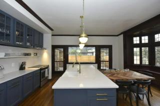 The Howe House - 7