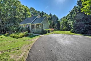 Charming Saco Home with Deck, 5 Mi to Beach! - Saco - 8