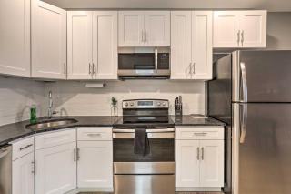 North Philly Townhome with Beautiful Updates! - 1