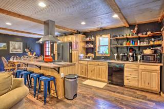 Hike On-Site Classic Cabin Nature Retreat - 3