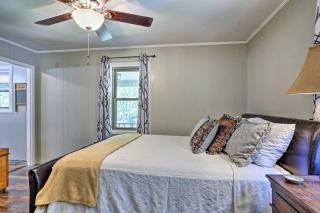 Hike On-Site Classic Cabin Nature Retreat - 1