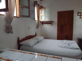 Hostal Bullshark - Cuatro Esquinas - 3