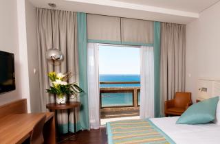 Crowne Plaza Limassol by IHG - 8