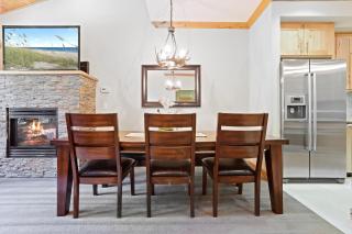 Modern Condo - EV Plug In - SM 301 - Bear Valley - 3