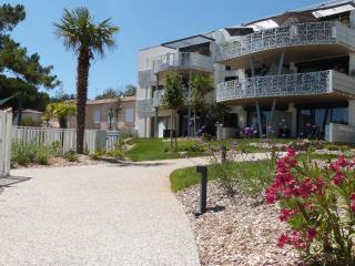 Appartement cosy côté cour, accès plage, piscine, balcon, parking, animaux admis, La Tranche-sur-Mer - FR-1-194-228 - La Tranche-sur-Mer - 1