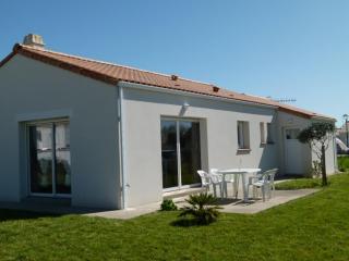 Maison Familiale à Longeville-sur-Mer, Proche Plage et Commerces, Terrasse et Jardin Clôturé - FR-1-336-78 - Longeville-sur-Mer - 9
