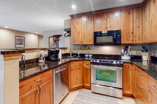 250 Ski Hill Rd # 16 - 7