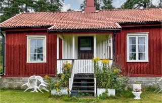 Cozy Home In Åmål With Wifi - 4