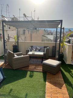 large apartment with terrace and spa - 9