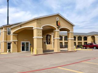 Super 8 by Wyndham Forney/East Dallas - 0