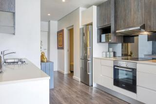 Backup-Powered Classic Luxury Apartment - 3