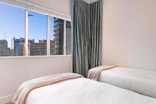 Stay In Luxury at Stonehill Place - Cape Town - 2