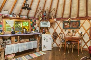 "היורט באבירים" מסע בזמן אל פשטות, שקט וחיבור לטבע - 3