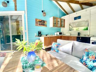 Villa Gaïa - Bungalow Ti-Spa et son jacuzzi privé dans un jardin tropical, séjour en amoureux ou en famille - Le Diamant - 3