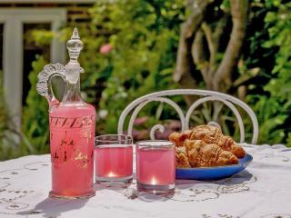 Rose Cottage - 2
