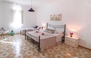 Beautiful Home In Siracusa With Kitchen - Siracusa - 6