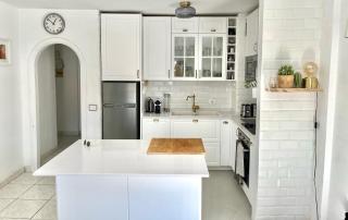 Sea View Penthouse Apartment or Studio with Large Terrace in Los Cristianos - 3