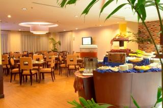 Hotel Gran Puri Manado - Manado - 2