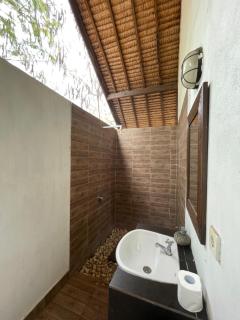 Black & White Cottages - Gili Trawangan - 3