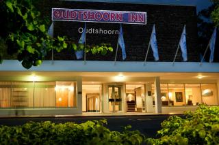 Oudtshoorn Inn Hotel - Oudtshoorn - 0